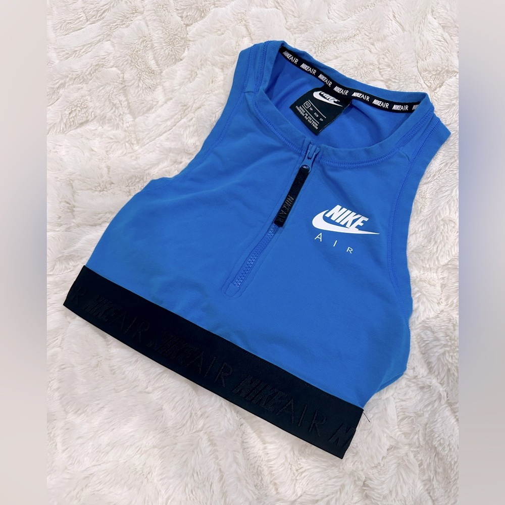 Gently used XS Nike Air cropped workout top with 3/4 zipper and Nike Air band
